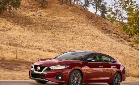 2019 Nissan Maxima Front Three-Quarter Wallpapers 450x275 (6)