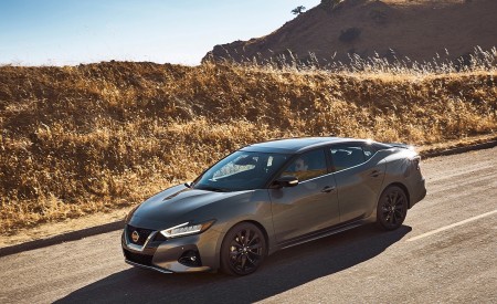 2019 Nissan Maxima Front Three-Quarter Wallpapers 450x275 (12)