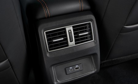 2019 Nissan Maxima Interior Detail Wallpapers 450x275 (22)