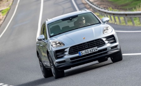 2019 Porsche Macan S (Color: Dolomite Silver Metallic) Front Wallpapers 450x275 (63)