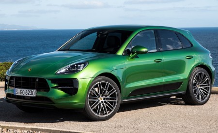 2019 Porsche Macan S (Color: Mamba Green Metallic) Front Three-Quarter Wallpapers 450x275 (7)