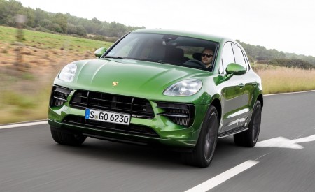 2019 Porsche Macan S (Color: Mamba Green Metallic) Front Wallpapers 450x275 (2)