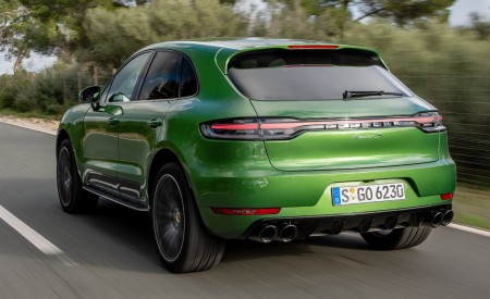2019 Porsche Macan S (Color: Mamba Green Metallic) Rear Wallpapers 450x275 (3)