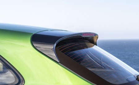 2019 Porsche Macan S (Color: Mamba Green Metallic) Spoiler Wallpapers 450x275 (18)