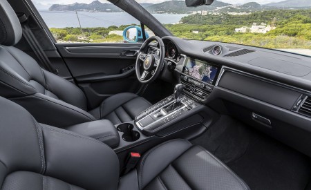 2019 Porsche Macan S (Color: Miami Blue) Interior Wallpapers 450x275 (34)