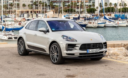 2019 Porsche Macan S Front Three-Quarter Wallpapers 450x275 (49)