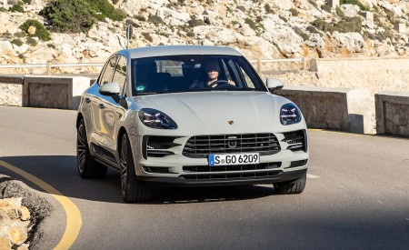 2019 Porsche Macan S Front Wallpapers 450x275 (39)