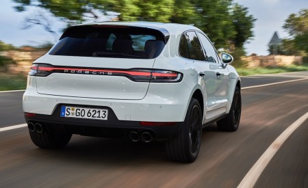 2019 Porsche Macan S Rear Wallpapers 450x275 (95)
