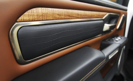 2019 Ram 1500 Laramie Longhorn Edition Interior Detail Wallpapers 450x275 (19)