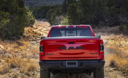 2019 Ram 1500 Rebel Rear Wallpapers 450x275 (11)