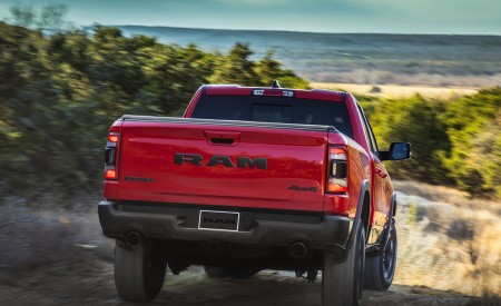 2019 Ram 1500 Rebel Rear Wallpapers 450x275 (20)