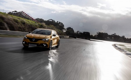 2019 Renault Megane R.S. Trophy Front Wallpapers 450x275 (26)