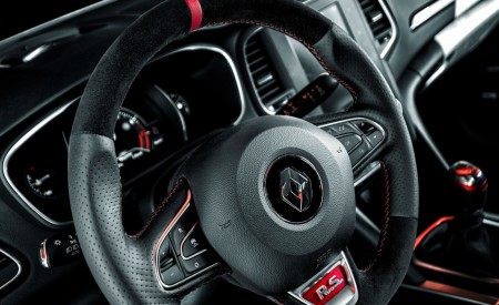 2019 Renault Megane R.S. Trophy Interior Steering Wheel Wallpapers 450x275 (19)
