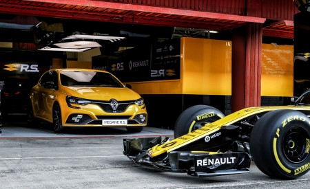 2019 Renault Megane R.S. Trophy and Renault R.S. 18 Single Seater Front Wallpapers 450x275 (8)