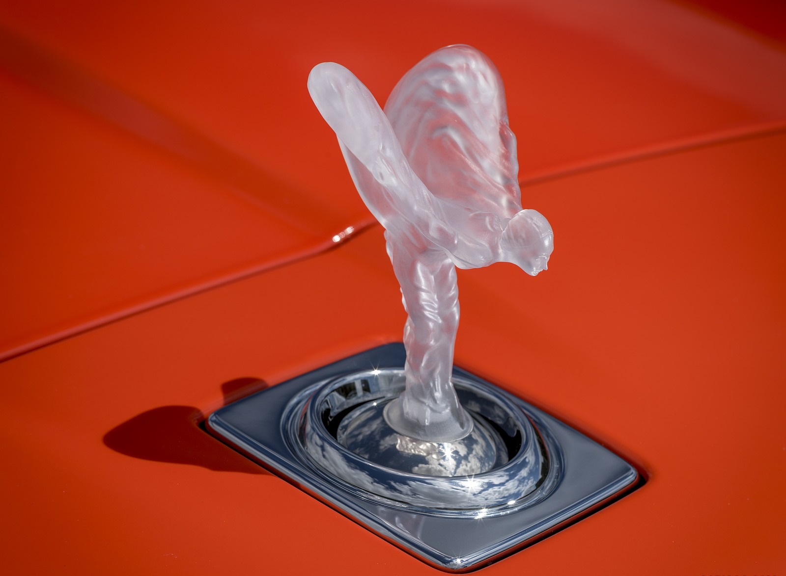 2019 Rolls-Royce Cullinan (Color: Fux Orange) Spirit of Ecstasy Wallpapers #41 of 122