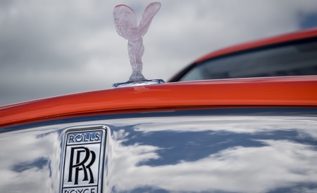 2019 Rolls-Royce Cullinan (Color: Fux Orange) Spirit of Ecstasy Wallpapers 450x275 (38)