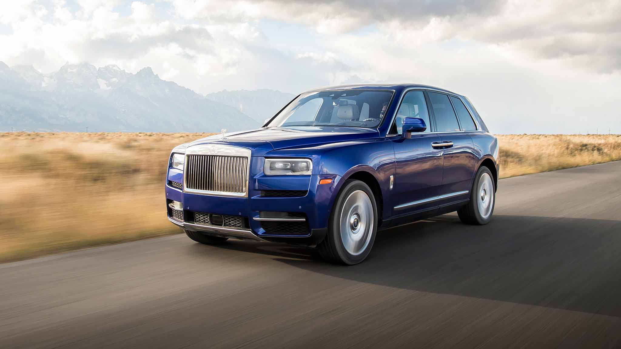 2019 Rolls-Royce Cullinan (Color: Salamanca Blue) Front Three-Quarter Wallpapers #2 of 122