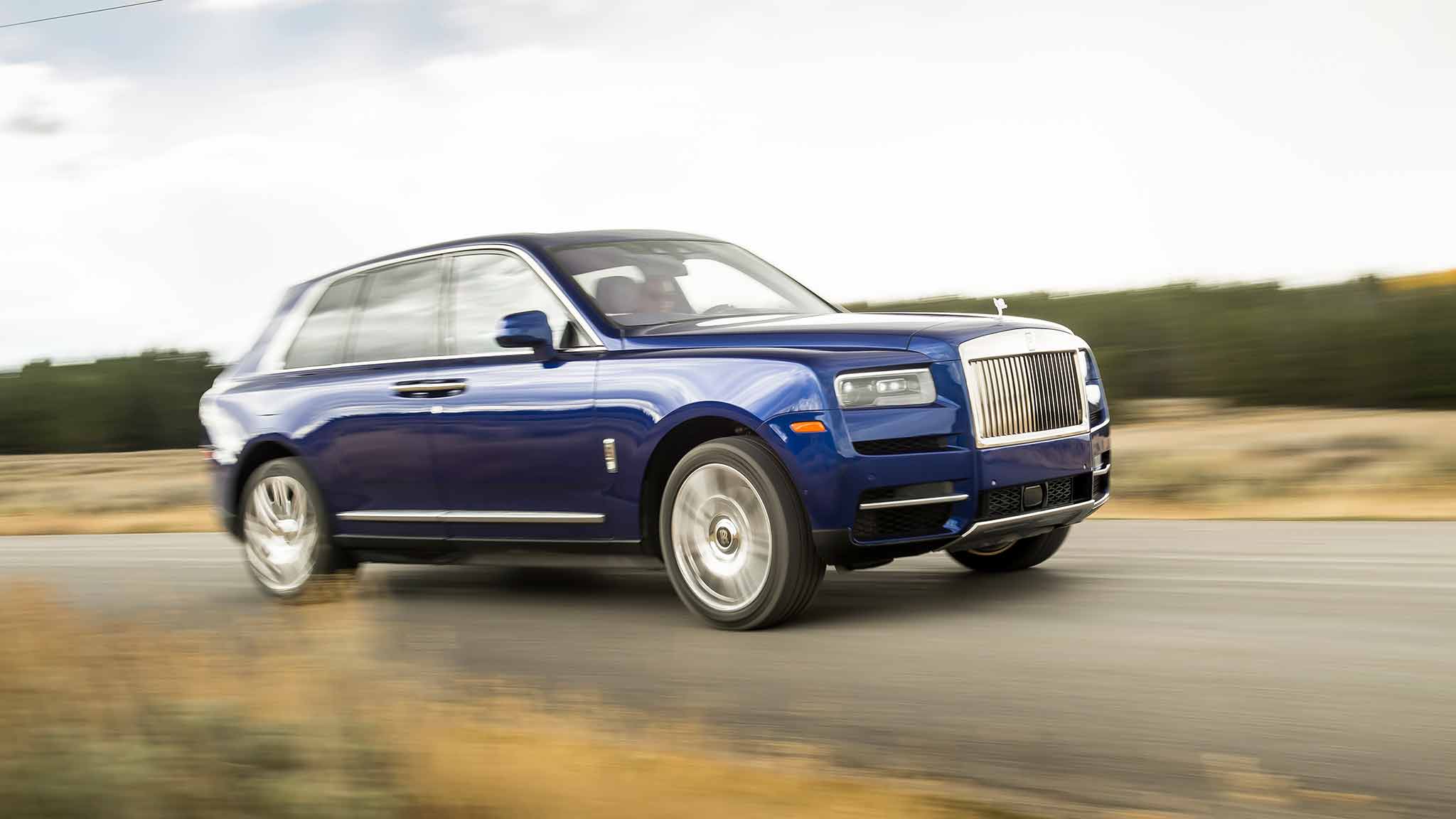 2019 Rolls-Royce Cullinan (Color: Salamanca Blue) Front Three-Quarter Wallpapers #3 of 122