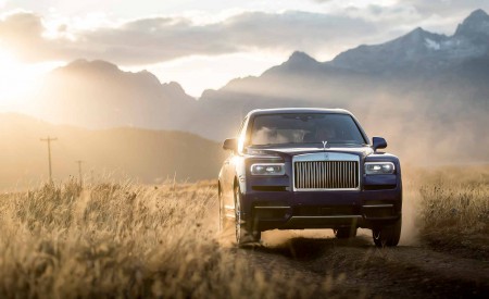 2019 Rolls-Royce Cullinan (Color: Salamanca Blue) Front Wallpapers 450x275 (12)