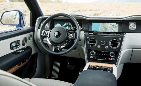 2019 Rolls-Royce Cullinan (Color: Salamanca Blue) Interior Front Seats Wallpapers 450x275 (24)