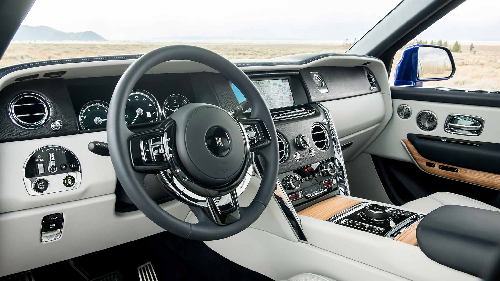 2019 Rolls-Royce Cullinan (Color: Salamanca Blue) Interior Wallpapers #27 of 122