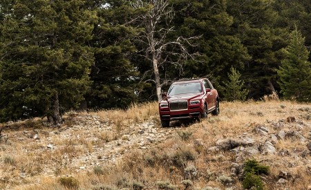 2019 Rolls-Royce Cullinan (Color: Scala Red) Front Wallpapers 450x275 (82)