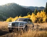 2019 Rolls-Royce Cullinan (Color: White Sands) Front Three-Quarter Wallpapers 150x120