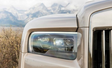 2019 Rolls-Royce Cullinan (Color: White Sands) Headlight Wallpapers 450x275 (76)