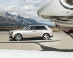 2019 Rolls-Royce Cullinan (Color: White Sands) Side Wallpapers 150x120