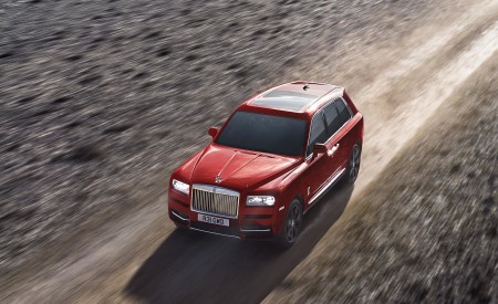 2019 Rolls-Royce Cullinan Front Three-Quarter Wallpapers 450x275 (90)