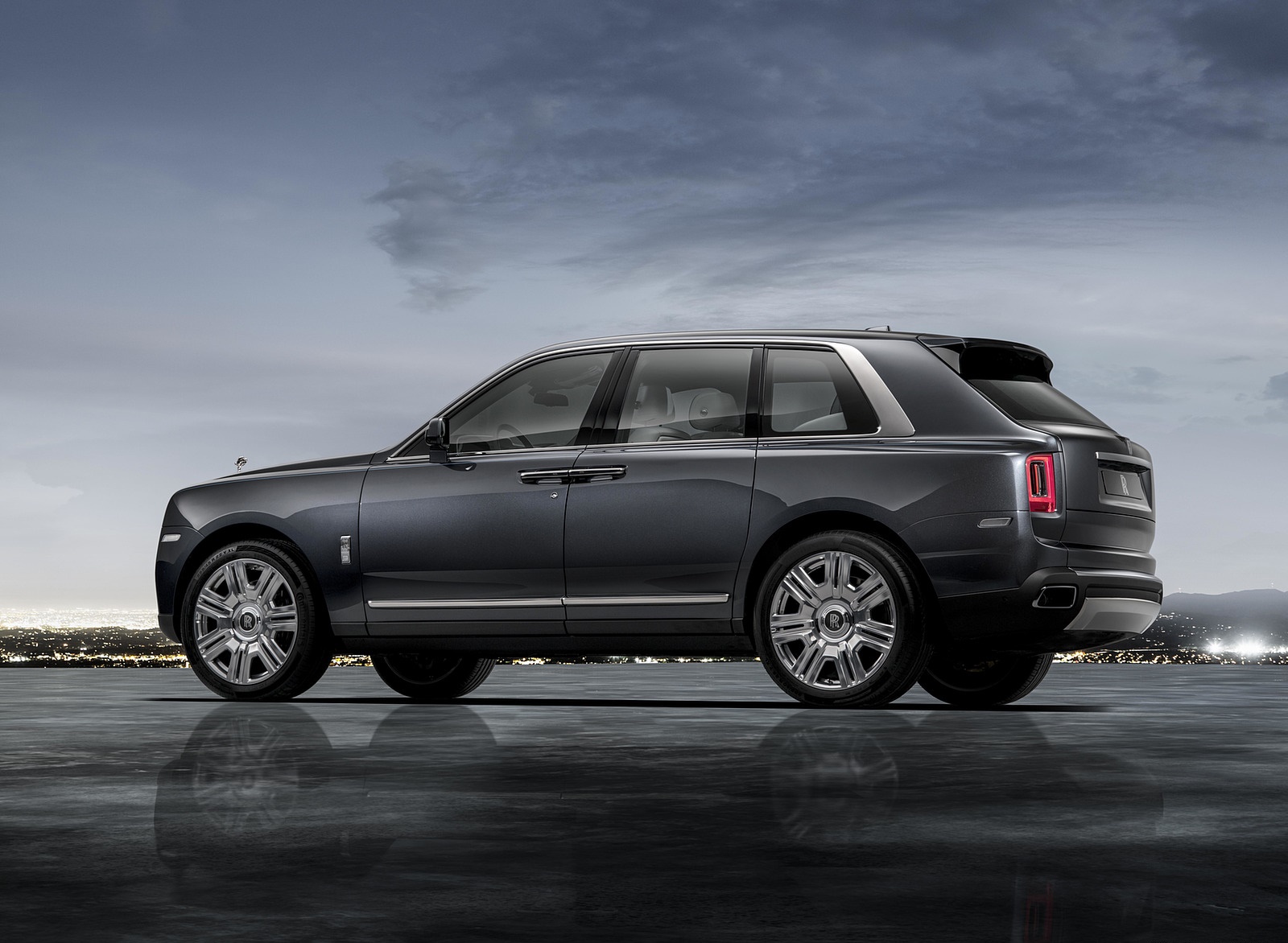 2019 Rolls-Royce Cullinan Side Wallpapers #105 of 122