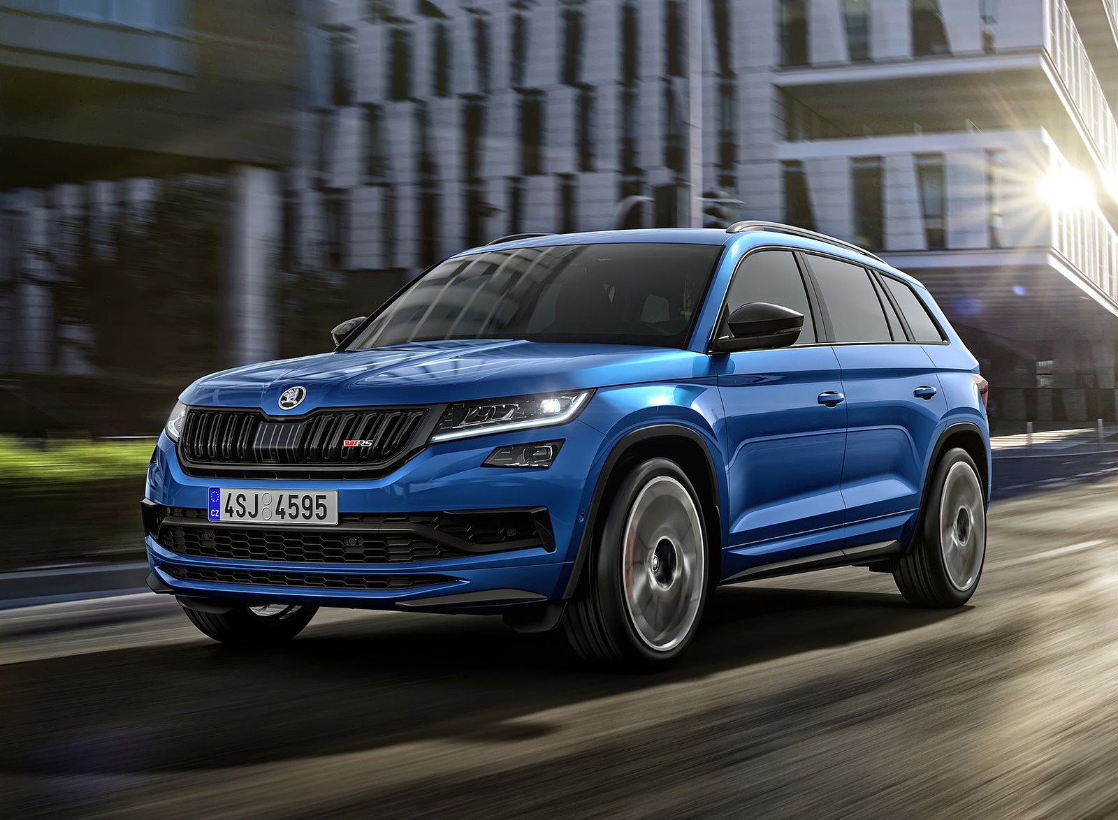 2019 Skoda Kodiaq RS Front Three-Quarter Wallpapers (1)