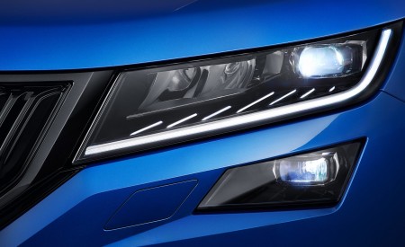 2019 Skoda Kodiaq RS Headlight Wallpapers 450x275 (14)