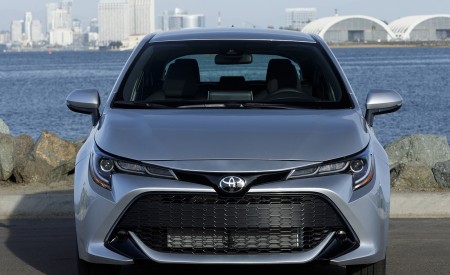 2019 Toyota Corolla Hatchback Front Wallpapers 450x275 (53)