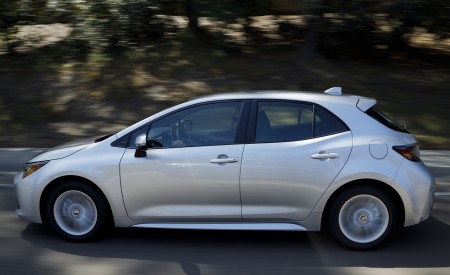 2019 Toyota Corolla Hatchback Side Wallpapers 450x275 (57)