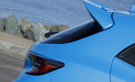 2019 Toyota Corolla Hatchback Spoiler Wallpapers 450x275 (38)