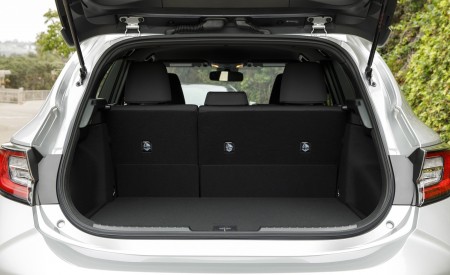 2019 Toyota Corolla Hatchback Trunk Wallpapers 450x275 (66)