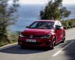 2019 Volkswagen Golf GTI TCR Front Three-Quarter Wallpapers 150x120 (57)