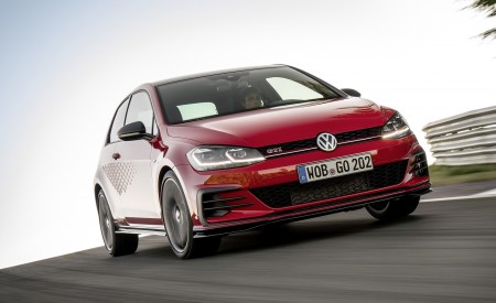 2019 Volkswagen Golf GTI TCR Front Wallpapers 450x275 (58)