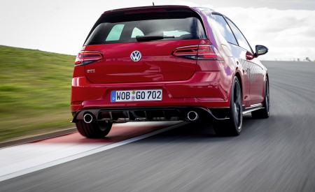 2019 Volkswagen Golf GTI TCR Rear Wallpapers 450x275 (49)