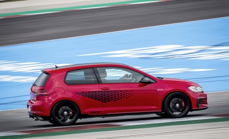 2019 Volkswagen Golf GTI TCR Side Wallpapers 450x275 (50)