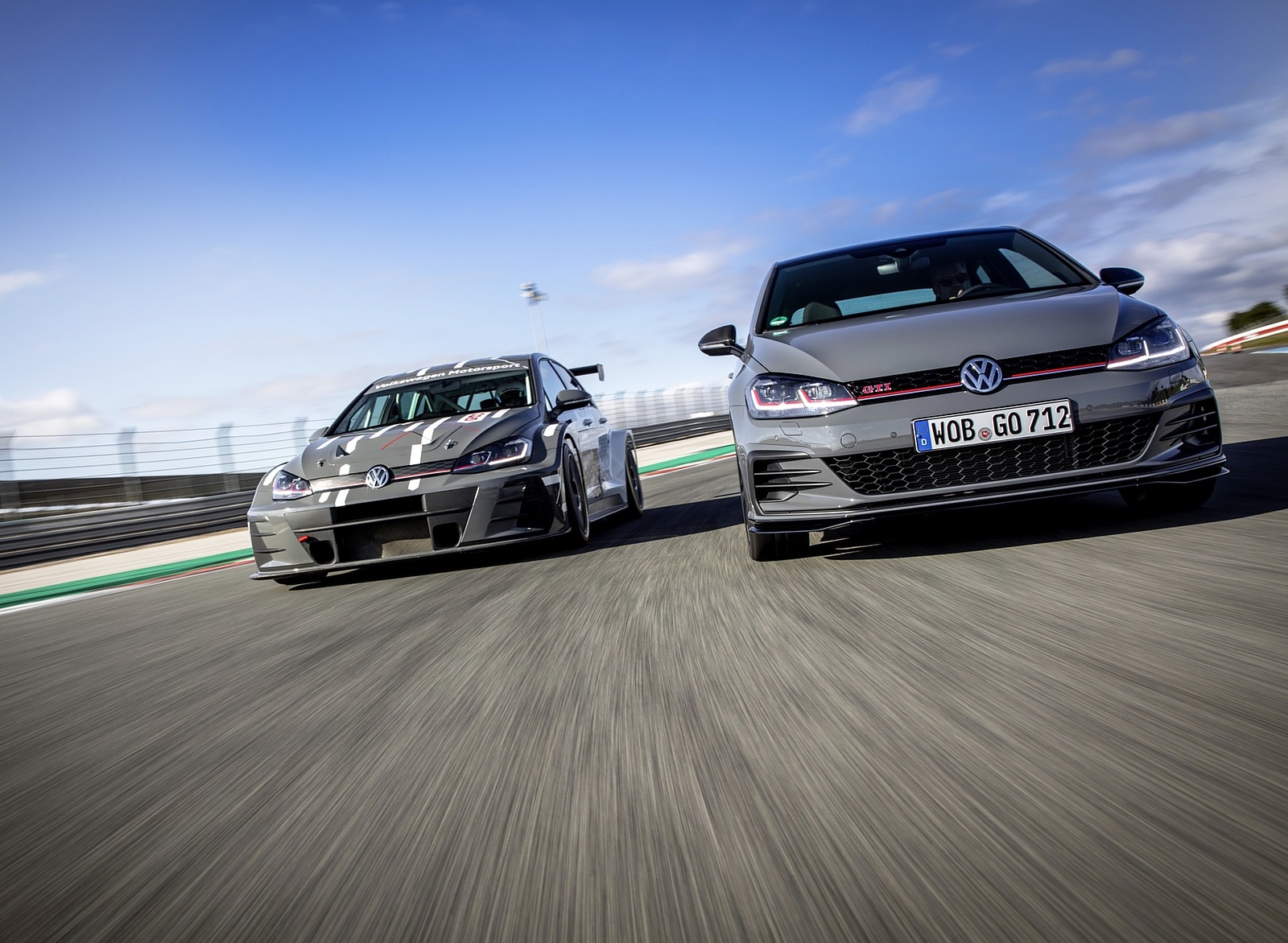 2019 Volkswagen Golf GTI TCR Wallpapers (6)