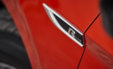 2019 Volkswagen Jetta R-Line Detail Wallpapers 450x275 (12)