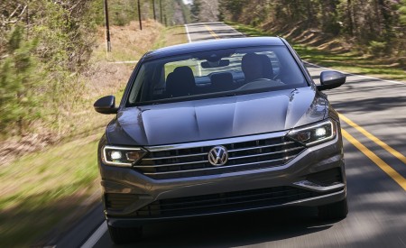 2019 Volkswagen Jetta SEL Front Wallpapers 450x275 (50)