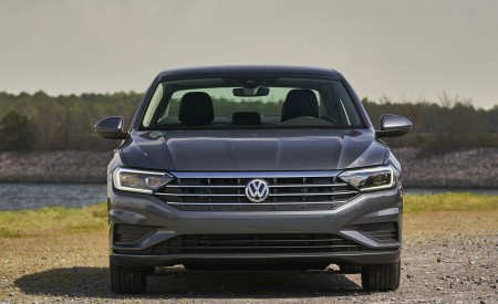 2019 Volkswagen Jetta SEL Front Wallpapers 450x275 (58)