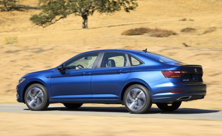 2019 Volkswagen Jetta Side Wallpapers 450x275 (23)
