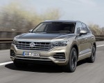 2019 Volkswagen Touareg Atmosphere Front Three-Quarter Wallpapers 150x120