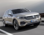 2019 Volkswagen Touareg Atmosphere Front Three-Quarter Wallpapers 150x120