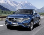 2019 Volkswagen Touareg Elegance Front Three-Quarter Wallpapers 150x120 (39)