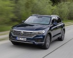 2019 Volkswagen Touareg Elegance Front Three-Quarter Wallpapers 150x120 (32)